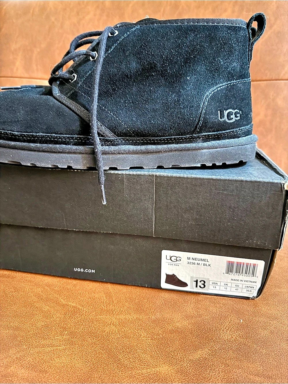 UGG Men’s Neumel Chukka Boots Black Suede Size 13 – Style 3236 w/ Box